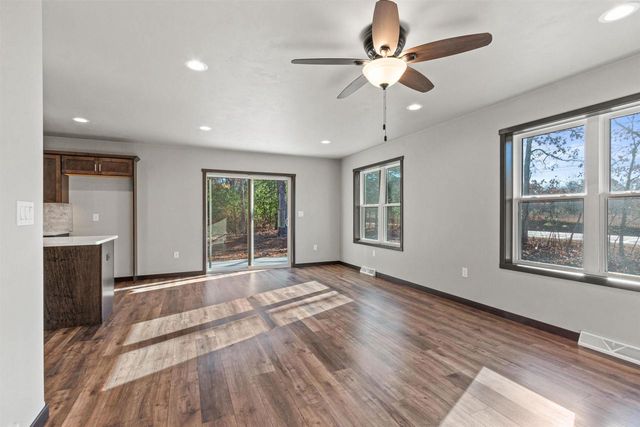 W6513 WOODHAVEN CIRCLE, Wautoma, WI 54982