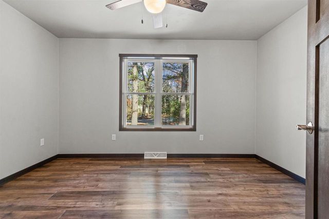 W6513 WOODHAVEN CIRCLE, Wautoma, WI 54982