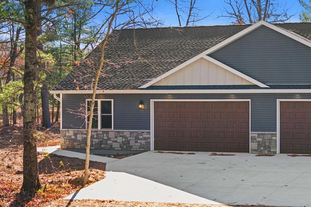 W6513 WOODHAVEN CIRCLE, Wautoma, WI 54982