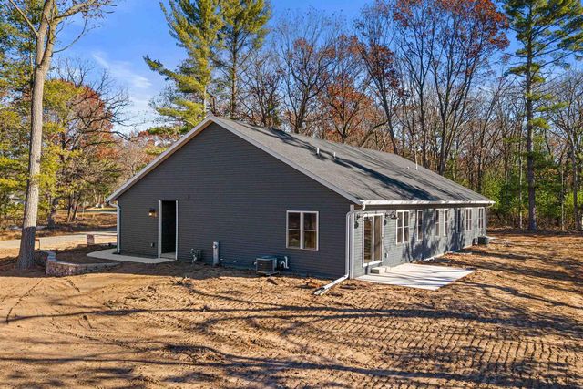 W6513 WOODHAVEN CIRCLE, Wautoma, WI 54982