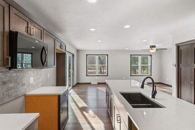 W6513 WOODHAVEN CIRCLE, Wautoma, WI 54982