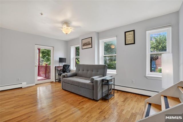 440 Jersey Avenue 202, Jersey City, NJ 07302