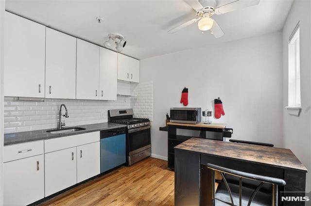 440 Jersey Avenue 202, Jersey City, NJ 07302