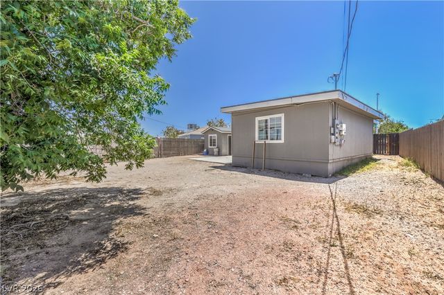 637 Bell Drive, Las Vegas, NV 89101