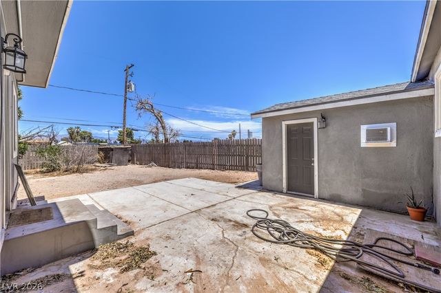 637 Bell Drive, Las Vegas, NV 89101