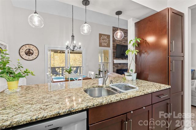 19843 Henderson Road L, Cornelius, NC 28031