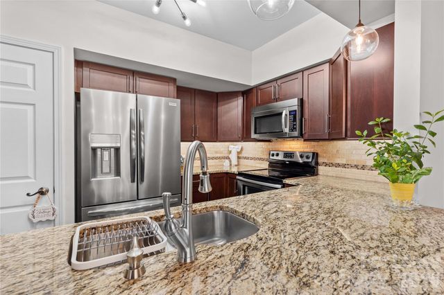 19843 Henderson Road L, Cornelius, NC 28031