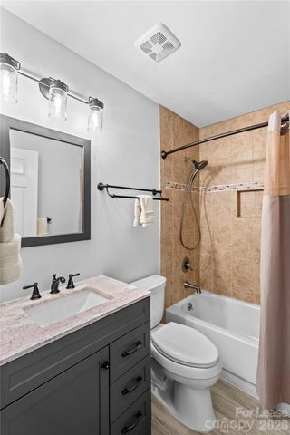 19843 Henderson Road L, Cornelius, NC 28031