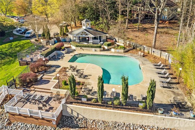 19843 Henderson Road L, Cornelius, NC 28031