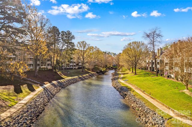 19843 Henderson Road L, Cornelius, NC 28031