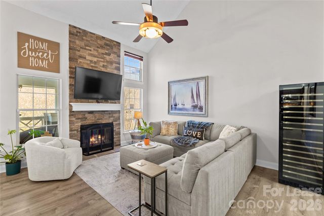 19843 Henderson Road L, Cornelius, NC 28031