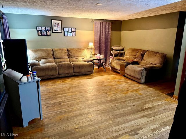 921 17th Street, Vienna, WV 26105