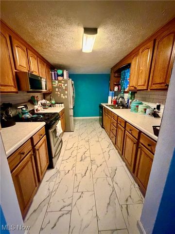 921 17th Street, Vienna, WV 26105