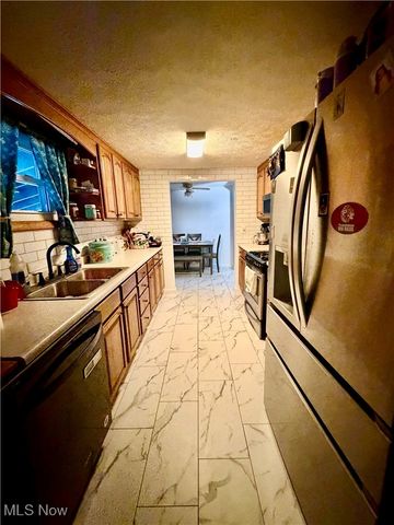 921 17th Street, Vienna, WV 26105