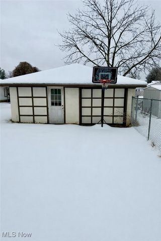 921 17th Street, Vienna, WV 26105