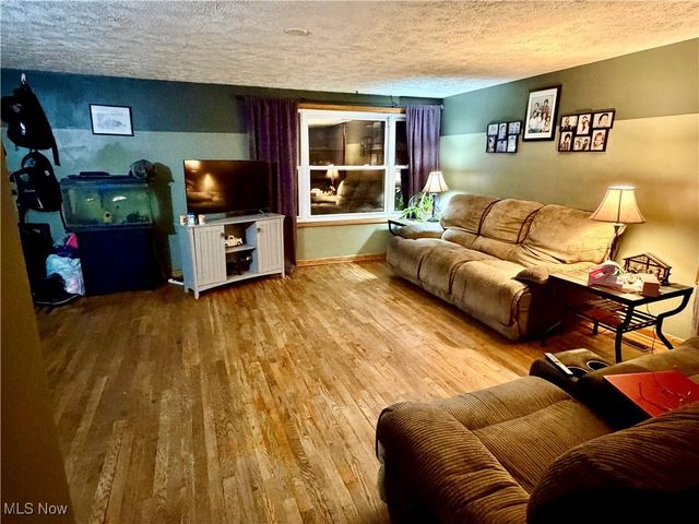 921 17th Street, Vienna, WV 26105