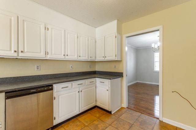 2500 Shenandoah Drive, Chattanooga, TN 37421