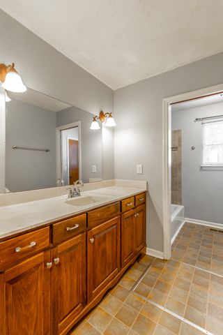 2500 Shenandoah Drive, Chattanooga, TN 37421