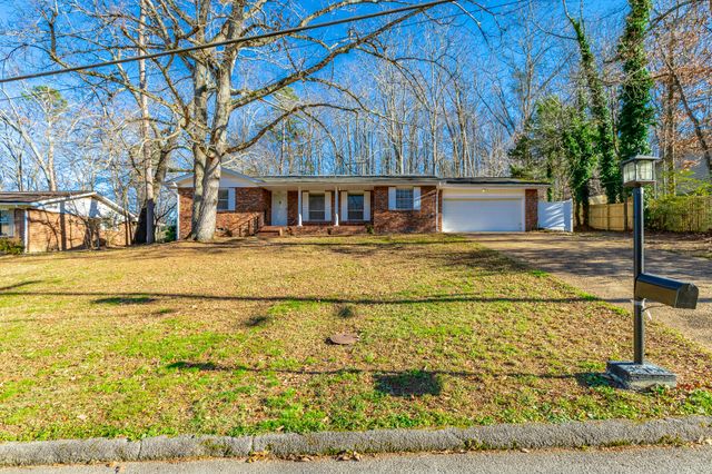2500 Shenandoah Drive, Chattanooga, TN 37421