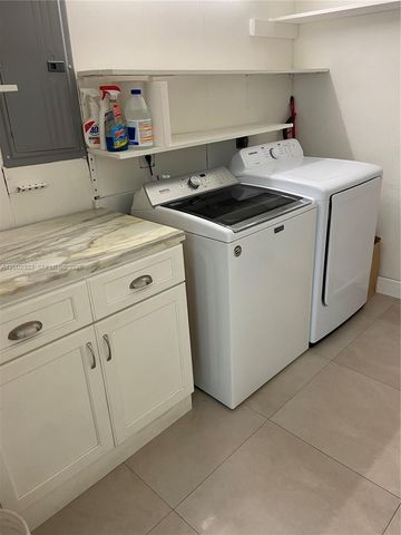 9840 SW 69th Ave 0, Pinecrest, FL 33156