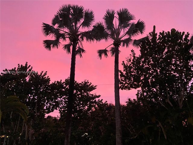 9840 SW 69th Ave 0, Pinecrest, FL 33156