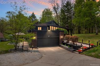 1751 Bird Road, Groveland Township, MI 48462