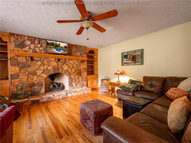 1240 Rocky Step Road, Scott Depot, WV 25560