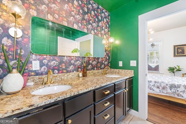 1146 Oak Street SE, Covington, GA 30014