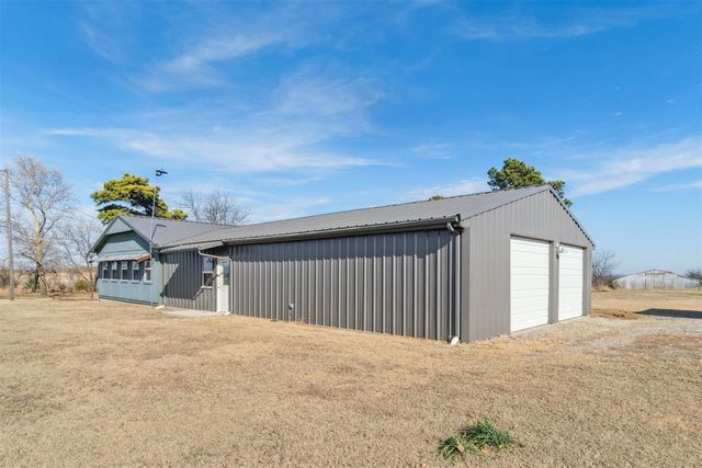 24411 N County Road 3210 Road, Elmore City, OK 73433