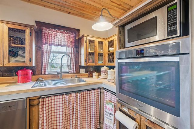 24411 N County Road 3210 Road, Elmore City, OK 73433