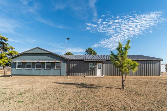 24411 N County Road 3210 Road, Elmore City, OK 73433