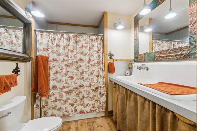 24411 N County Road 3210 Road, Elmore City, OK 73433