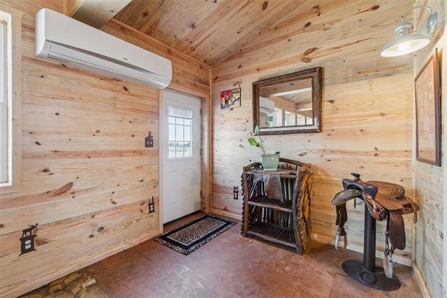 24411 N County Road 3210 Road, Elmore City, OK 73433