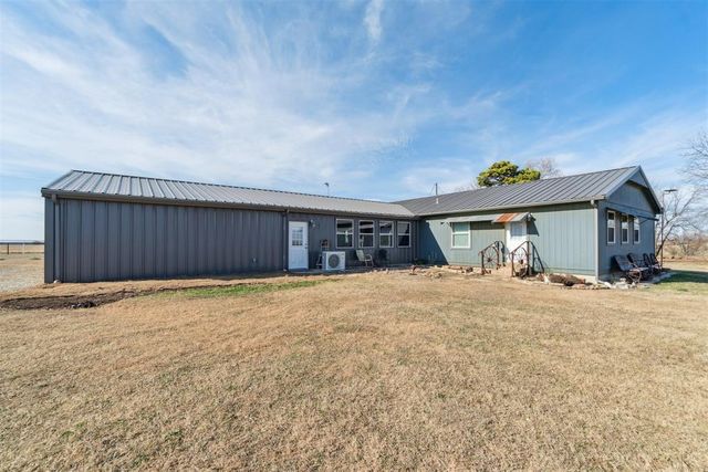 24411 N County Road 3210 Road, Elmore City, OK 73433
