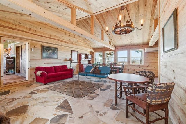 24411 N County Road 3210 Road, Elmore City, OK 73433