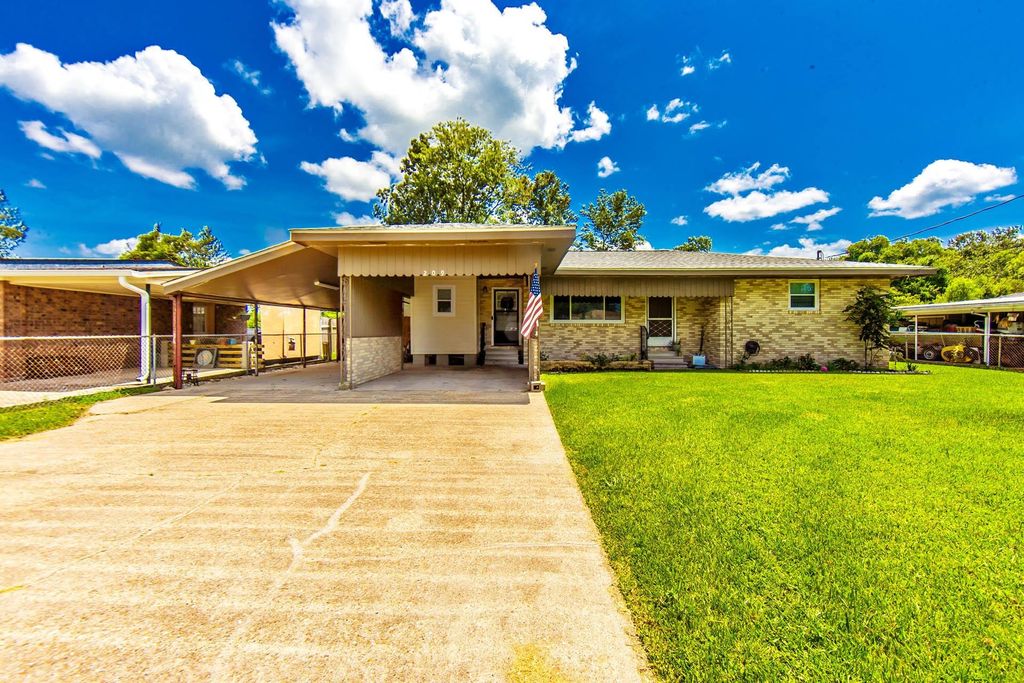 209 Darolina Street, Thibodaux, LA 70301
