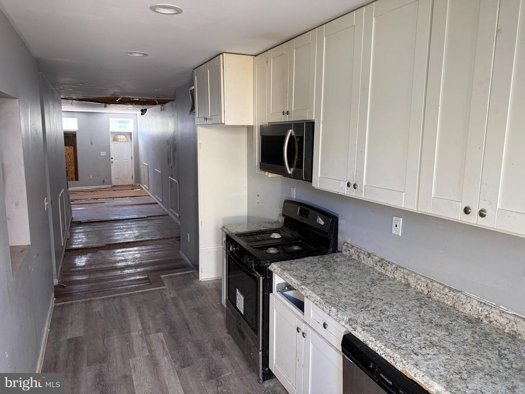 Image 11 of property listing at 1217 GREENMOUNT AVE, Baltimore, MD 21202
