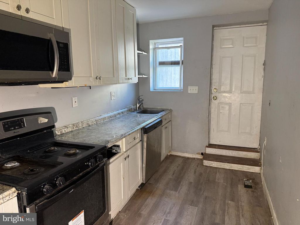 Image 12 of property listing at 1217 GREENMOUNT AVE, Baltimore, MD 21202
