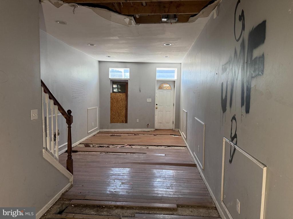 Image 13 of property listing at 1217 GREENMOUNT AVE, Baltimore, MD 21202