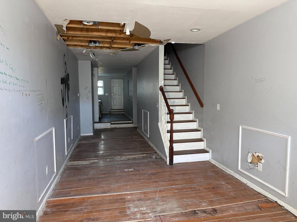 Image 15 of property listing at 1217 GREENMOUNT AVE, Baltimore, MD 21202