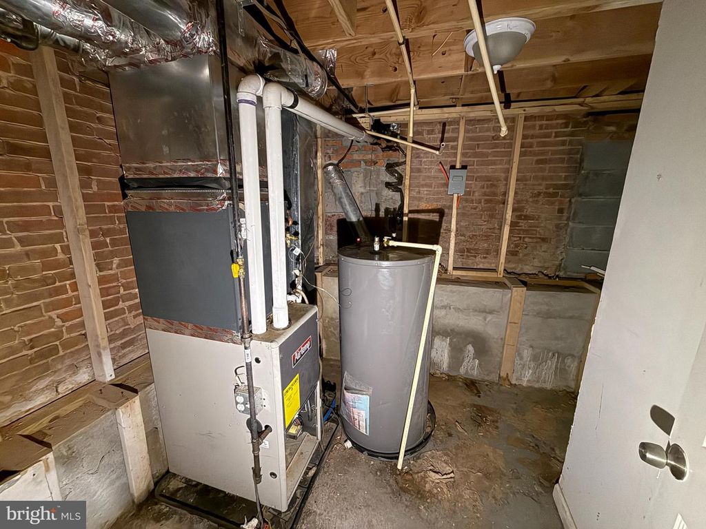 Image 20 of property listing at 1217 GREENMOUNT AVE, Baltimore, MD 21202