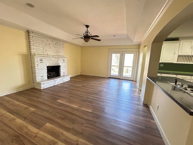 86 Cherokee Road, Cherokee Village, AR 72529