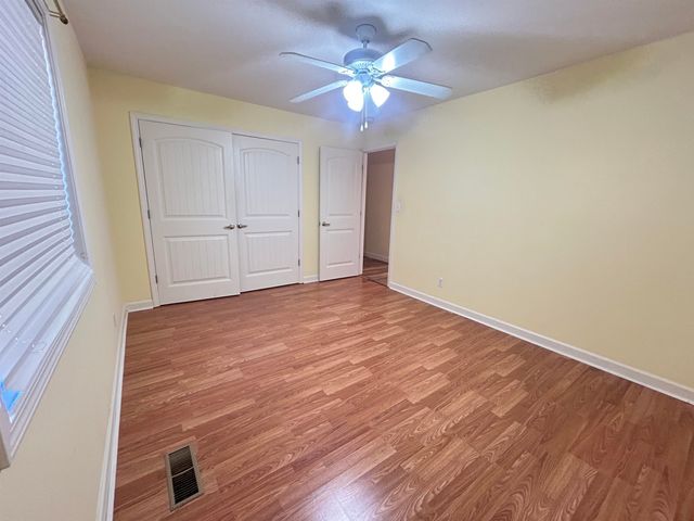 86 Cherokee Road, Cherokee Village, AR 72529