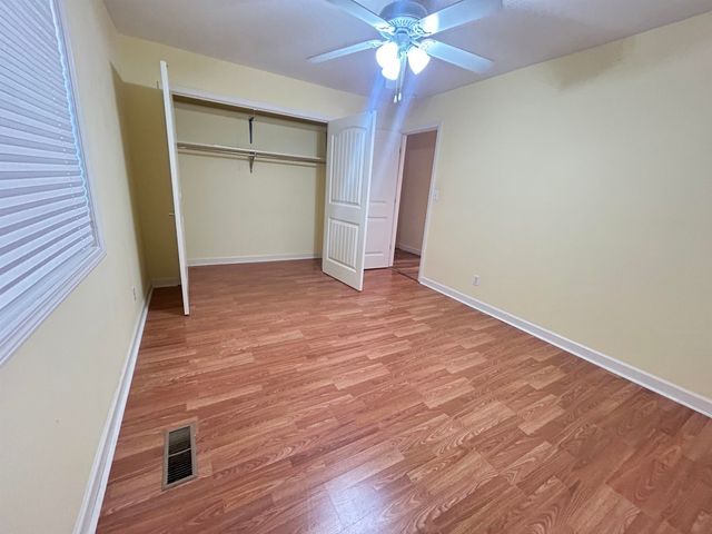 86 Cherokee Road, Cherokee Village, AR 72529