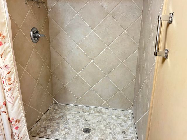 86 Cherokee Road, Cherokee Village, AR 72529