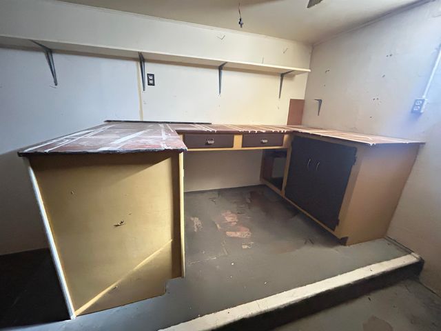 86 Cherokee Road, Cherokee Village, AR 72529