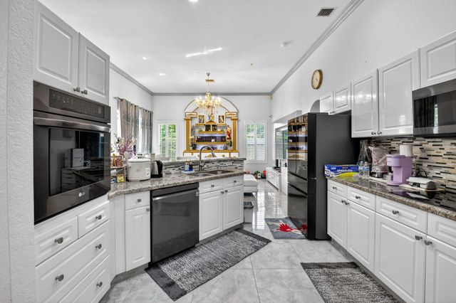 4768 Cypress Drive S, Boynton Beach, FL 33436