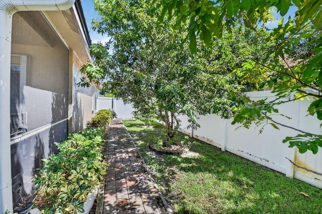 4768 Cypress Drive S, Boynton Beach, FL 33436