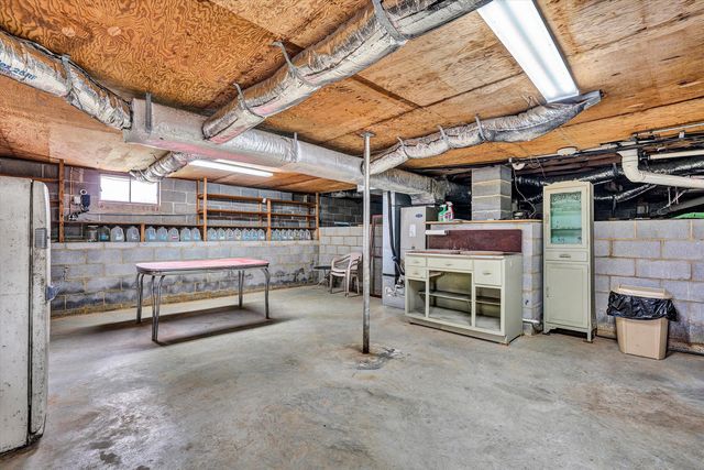 1151 Wheatland RD, Buchanan, VA 24066