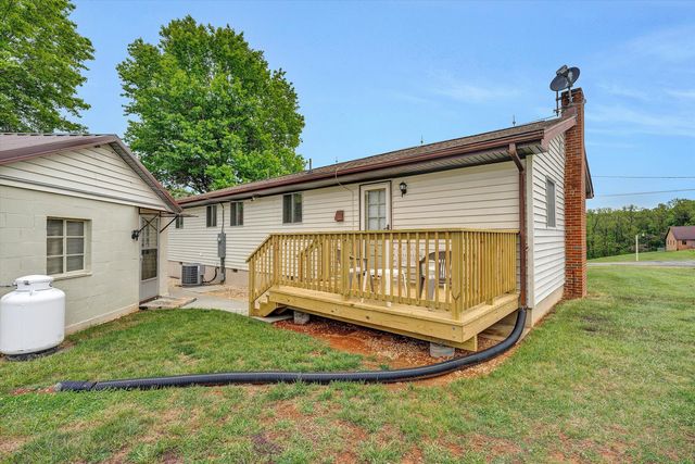 1151 Wheatland RD, Buchanan, VA 24066
